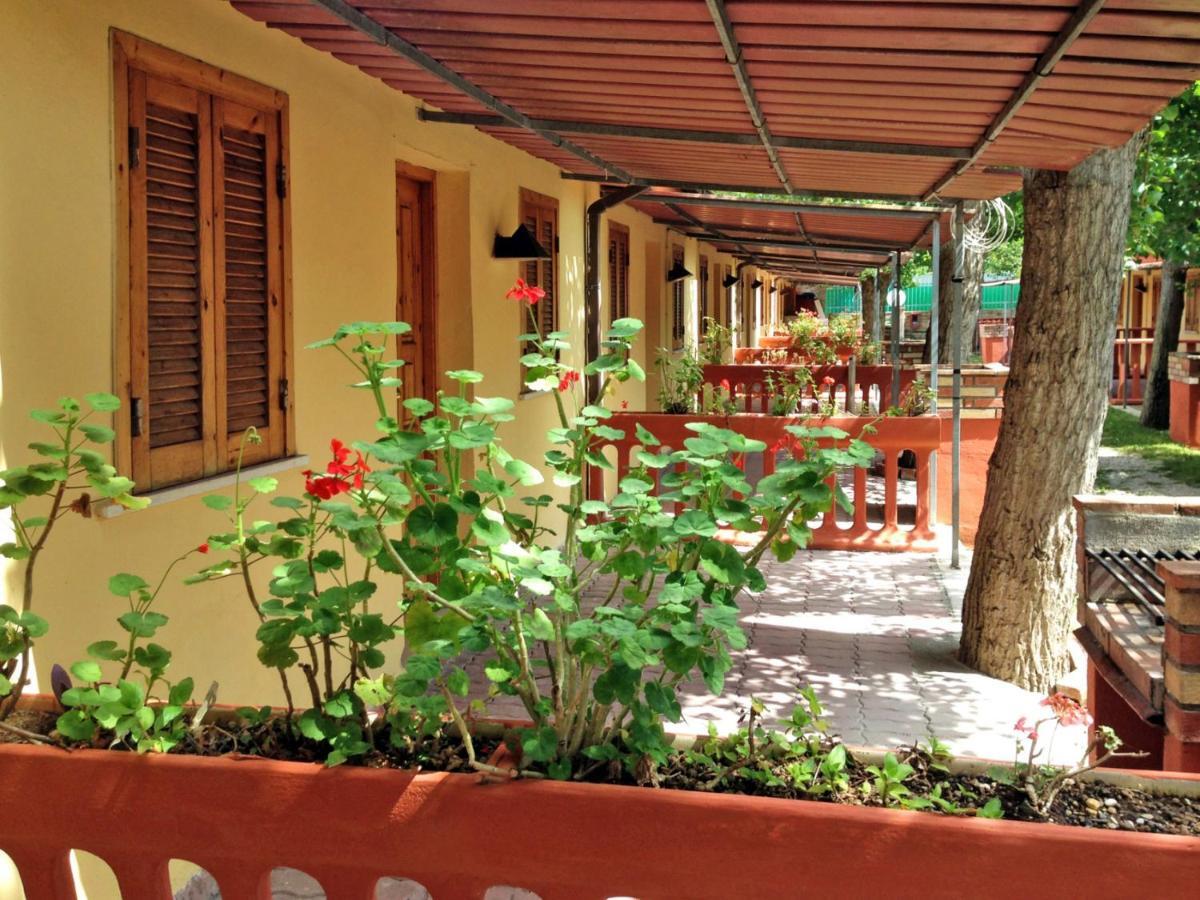 Onda Camping Village Ardea Esterno foto