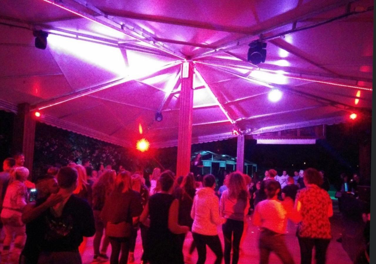 Onda Camping Village Ardea Esterno foto