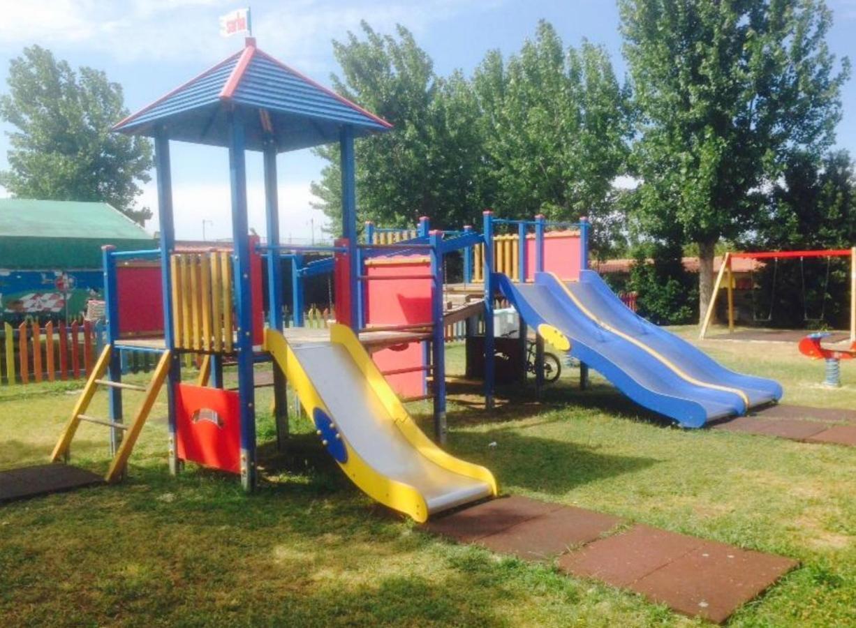 Onda Camping Village Ardea Esterno foto