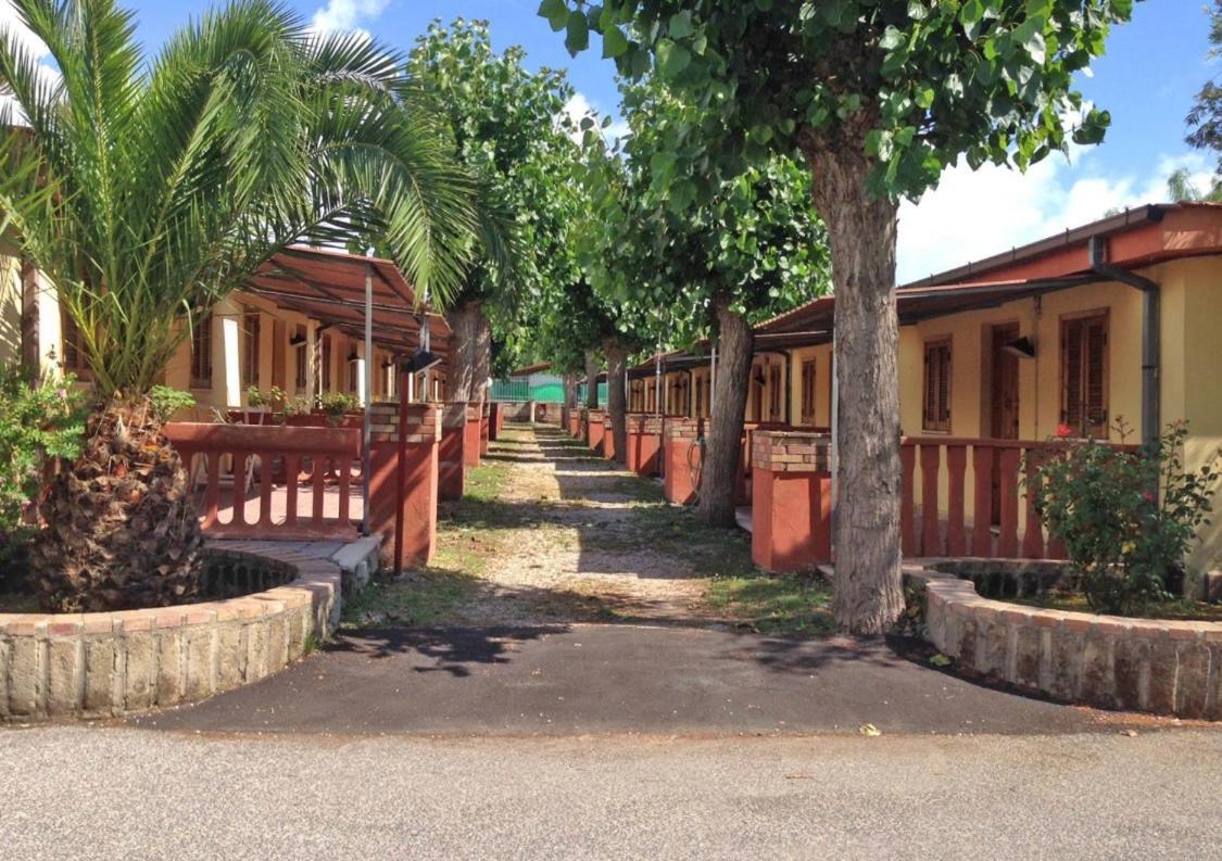 Onda Camping Village Ardea Esterno foto